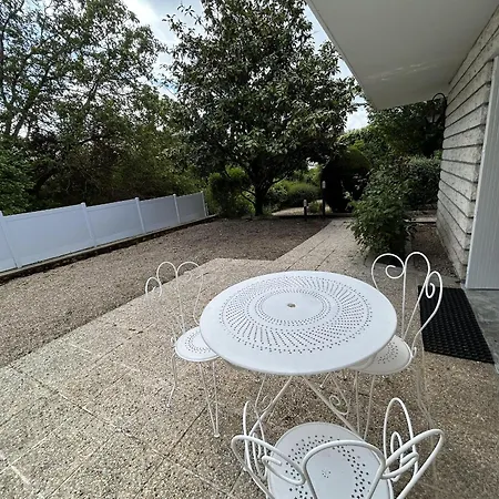 Apartament Studio Avec Jardin Et Terrasse, Centre-ville La Roche-posay, 3 Etoiles, Proche Thermes - Fr-1-541-105 *