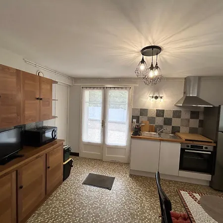 Studio Avec Jardin Et Terrasse, Centre-ville La Roche-posay, 3 Etoiles, Proche Thermes - Fr-1-541-105 Apartament La Roche-Posay